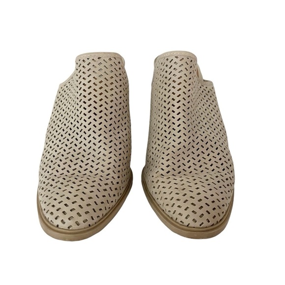 Dolce Vita Mules Clogs Women's Size 8 Nude Laser Cut Heels Slip On Slides Shoes - Picture 2 of 9